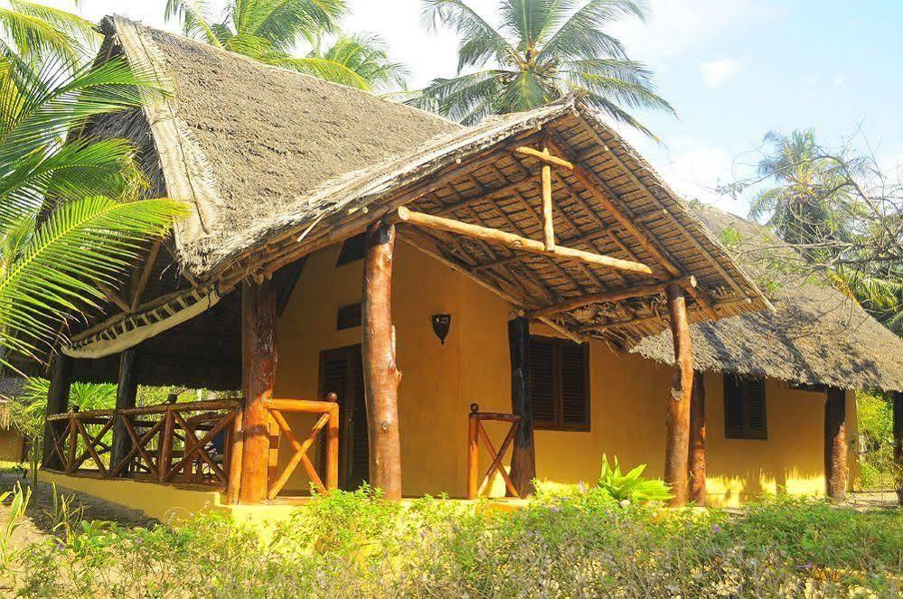 Kinasi Lodge Utende 외부 사진