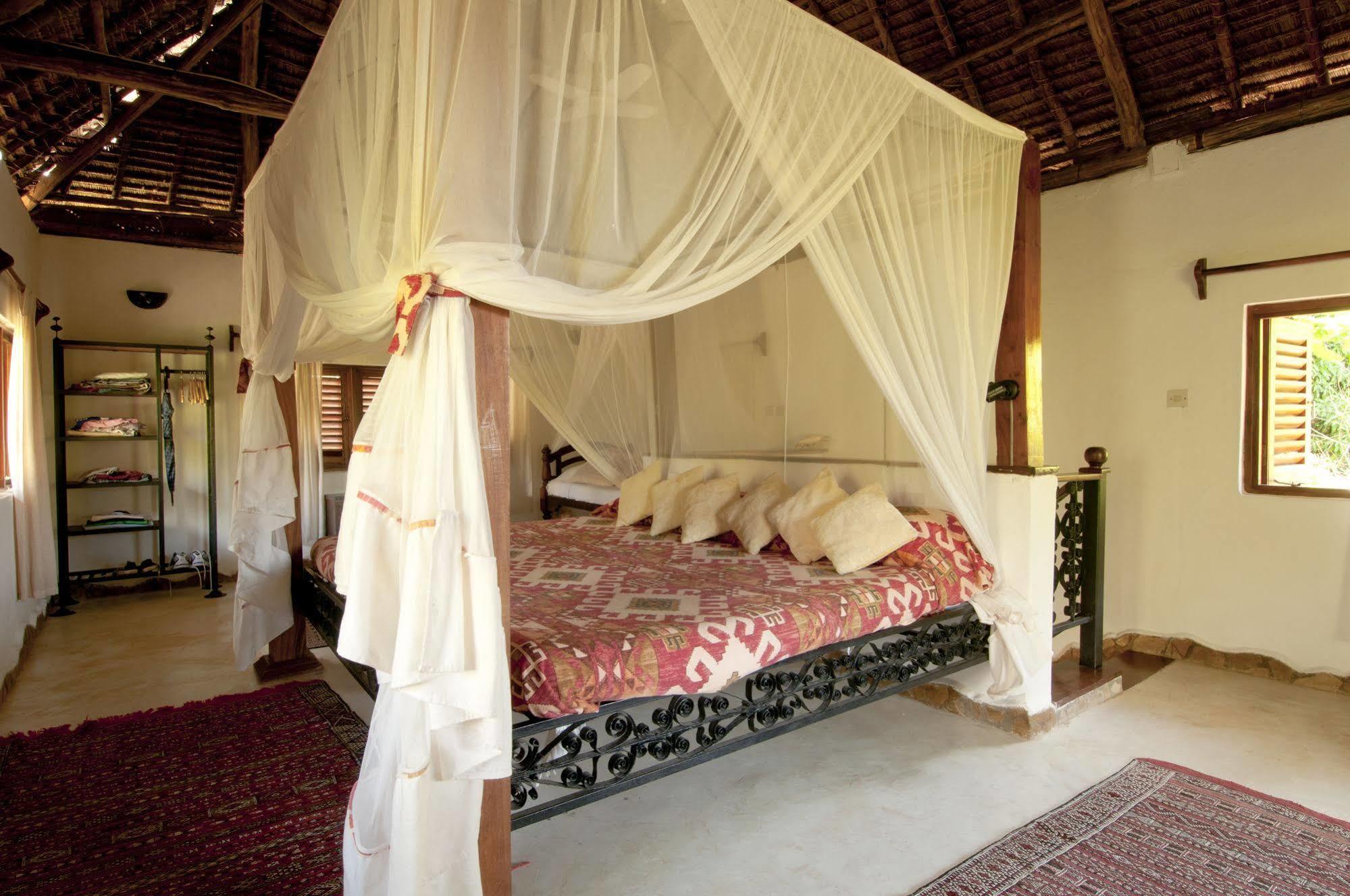 Kinasi Lodge Utende 외부 사진